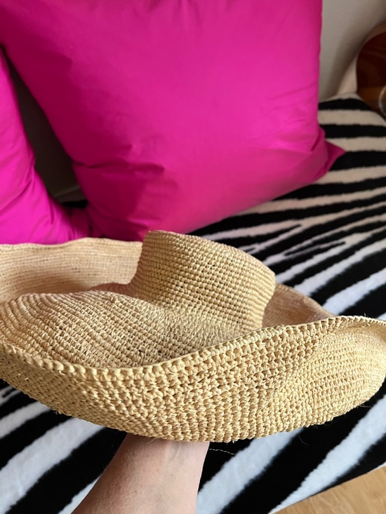 LEMLORELI TAQULIA STRAW RUNWAY STYLE  HIGH END HAT main image 4